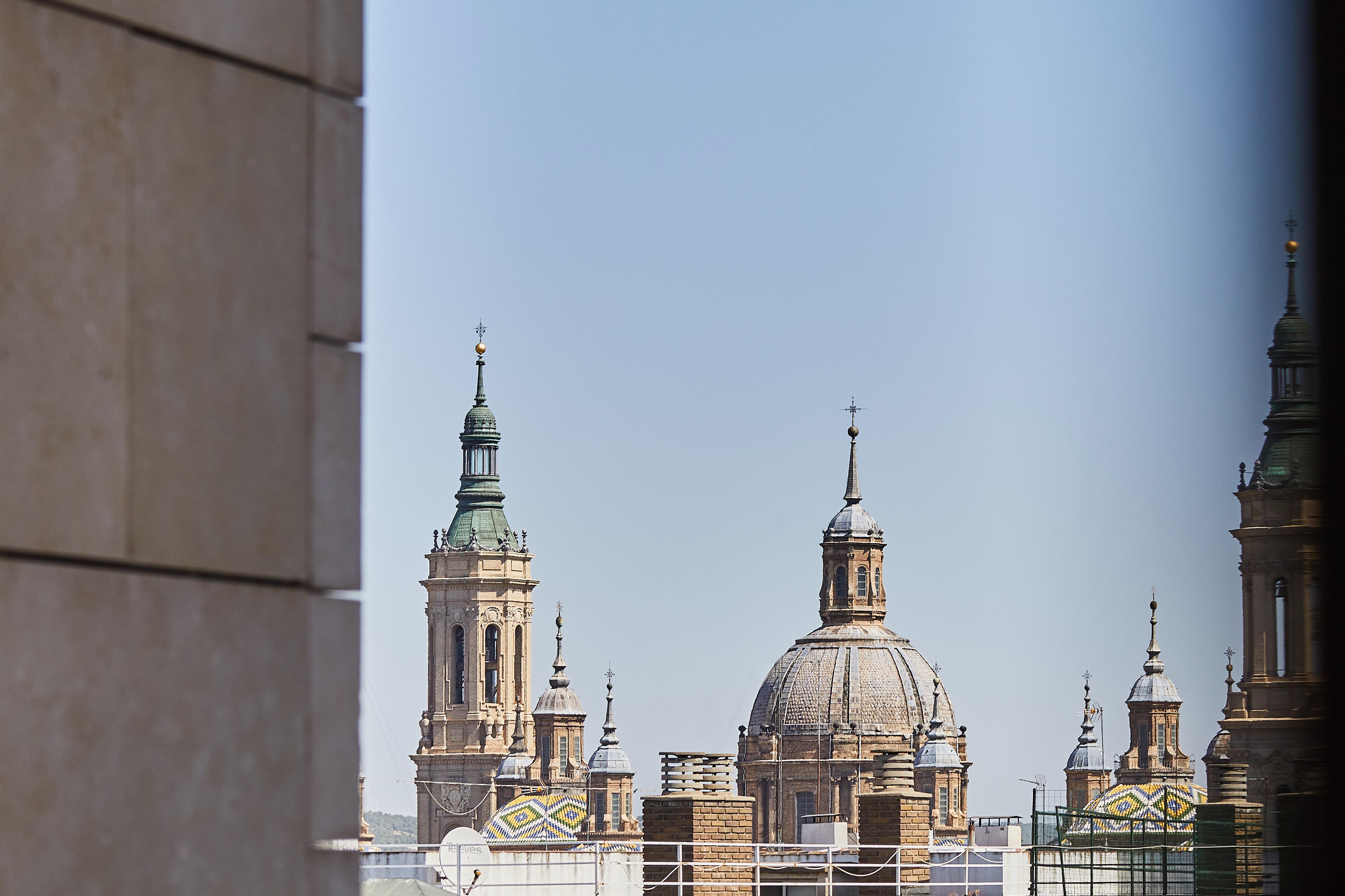 Silken Reino De Aragon Hotel Сарагоса Екстериор снимка