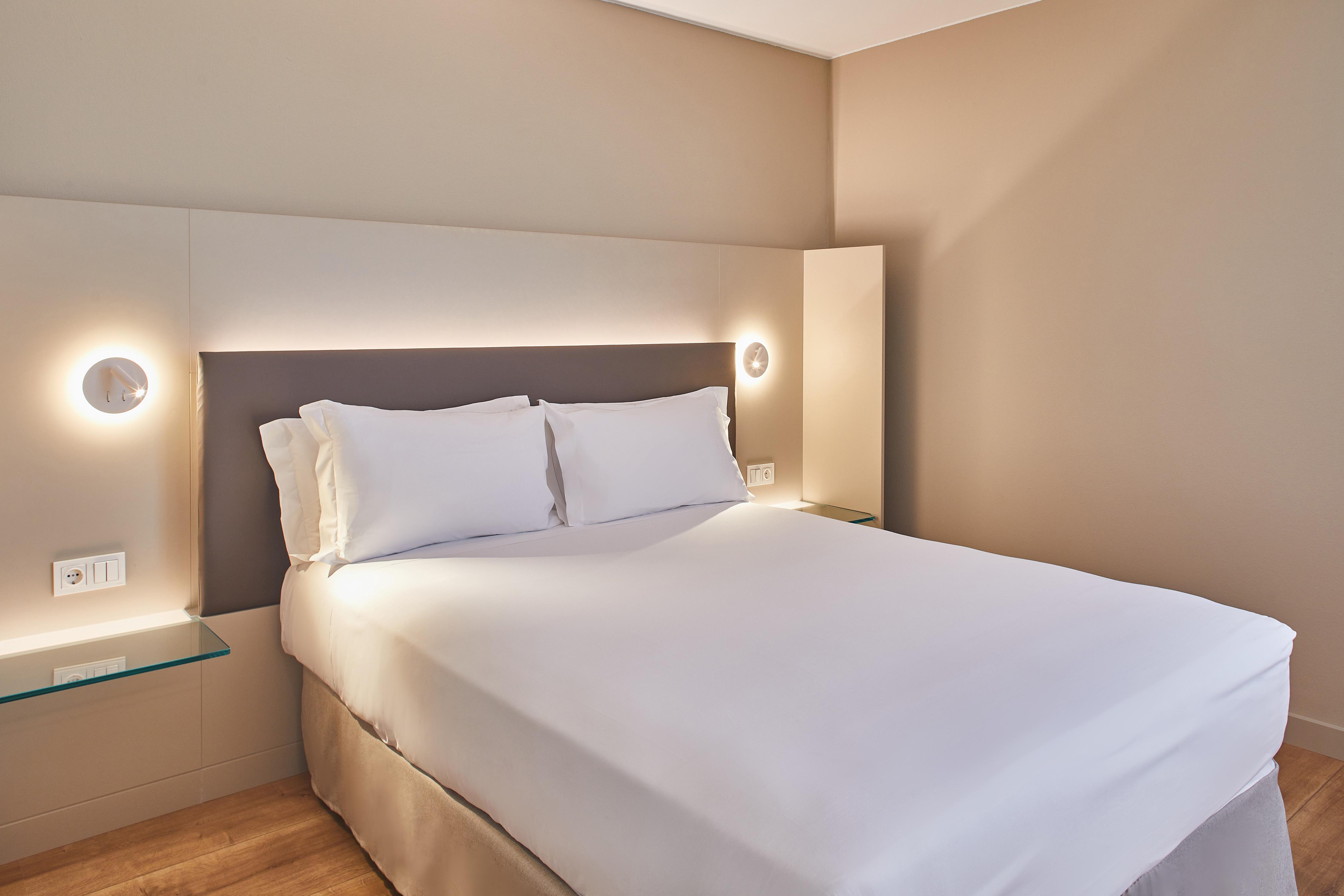 Silken Reino De Aragon Hotel Сарагоса Екстериор снимка