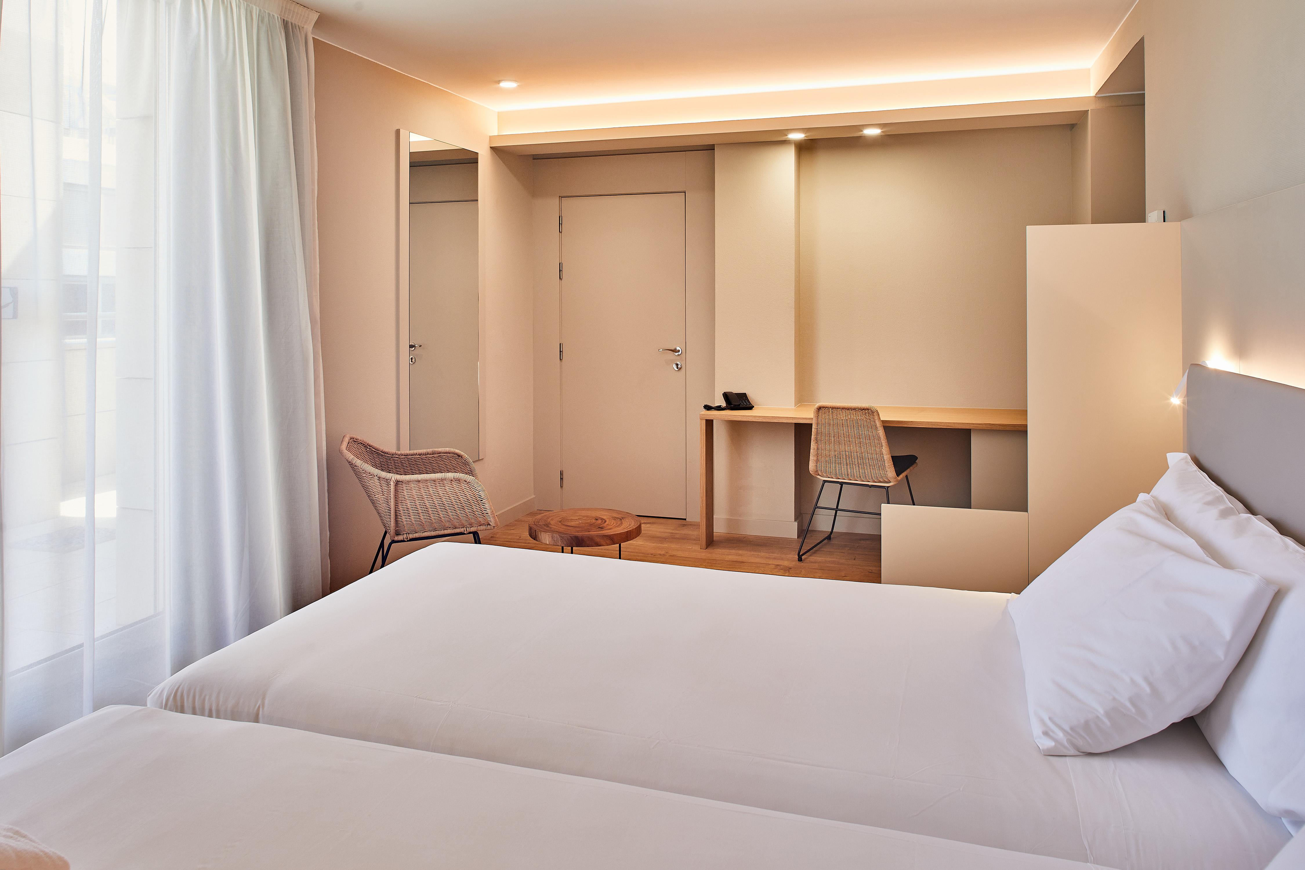 Silken Reino De Aragon Hotel Сарагоса Екстериор снимка