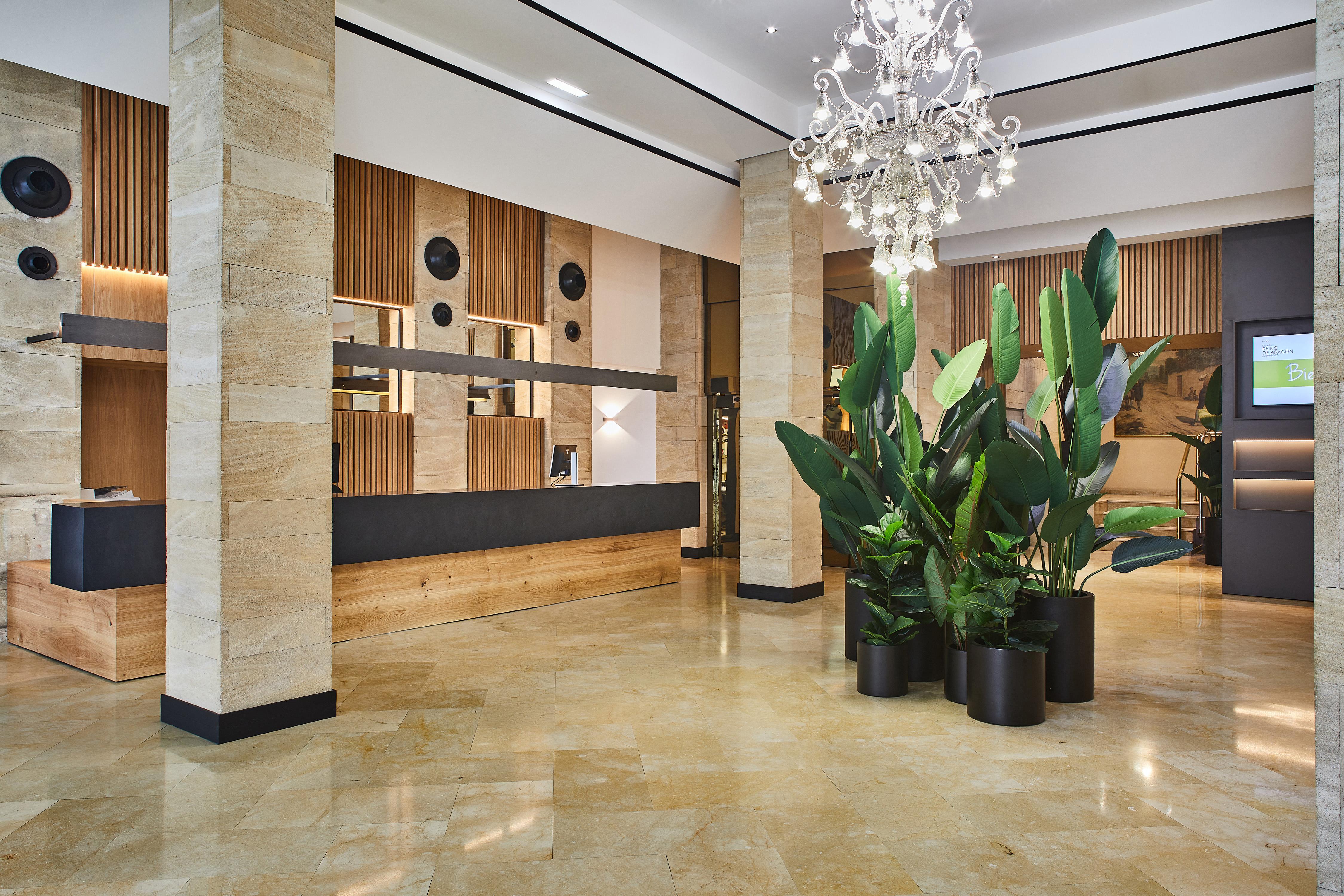 Silken Reino De Aragon Hotel Сарагоса Екстериор снимка