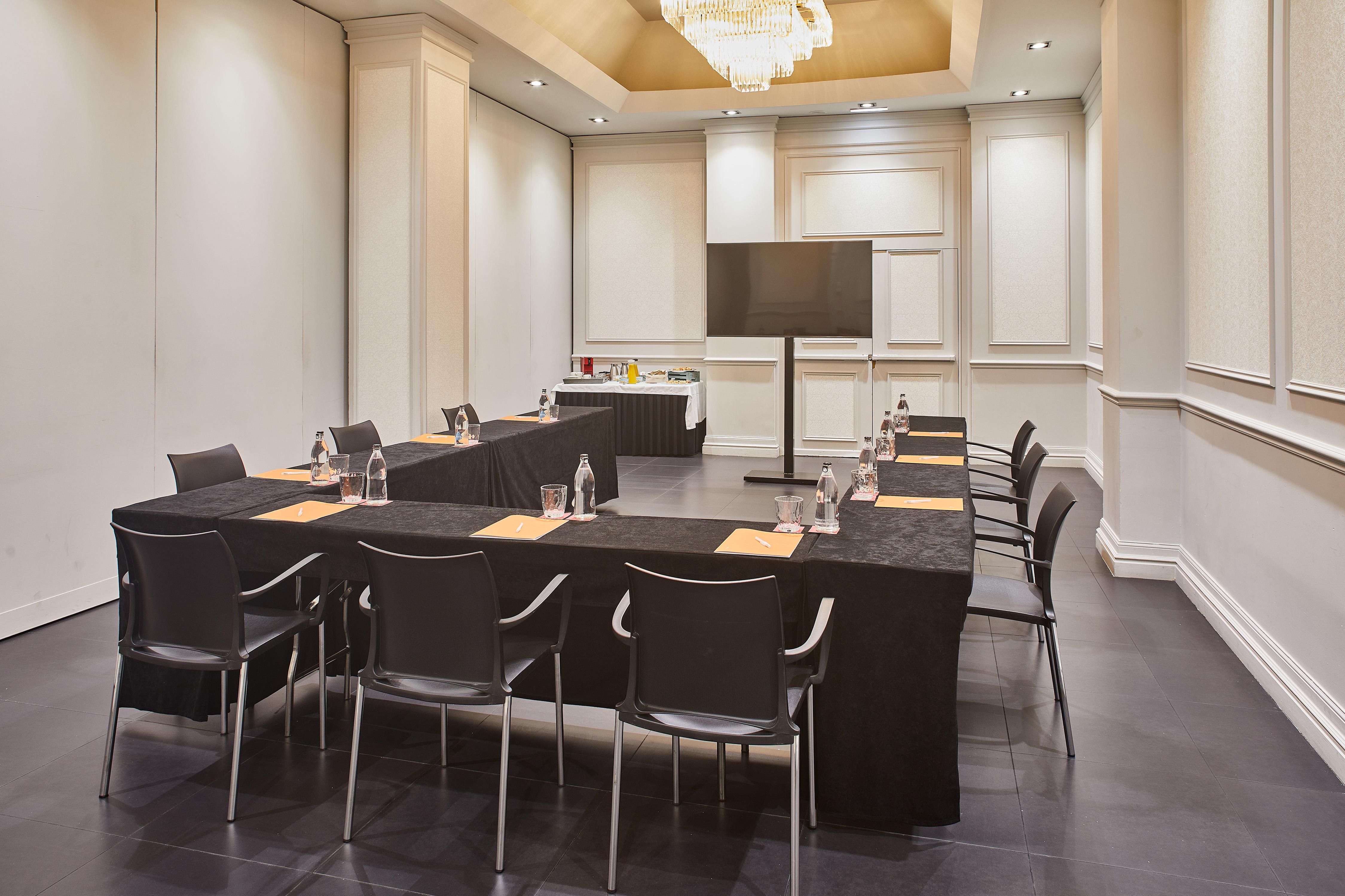 Silken Reino De Aragon Hotel Сарагоса Екстериор снимка