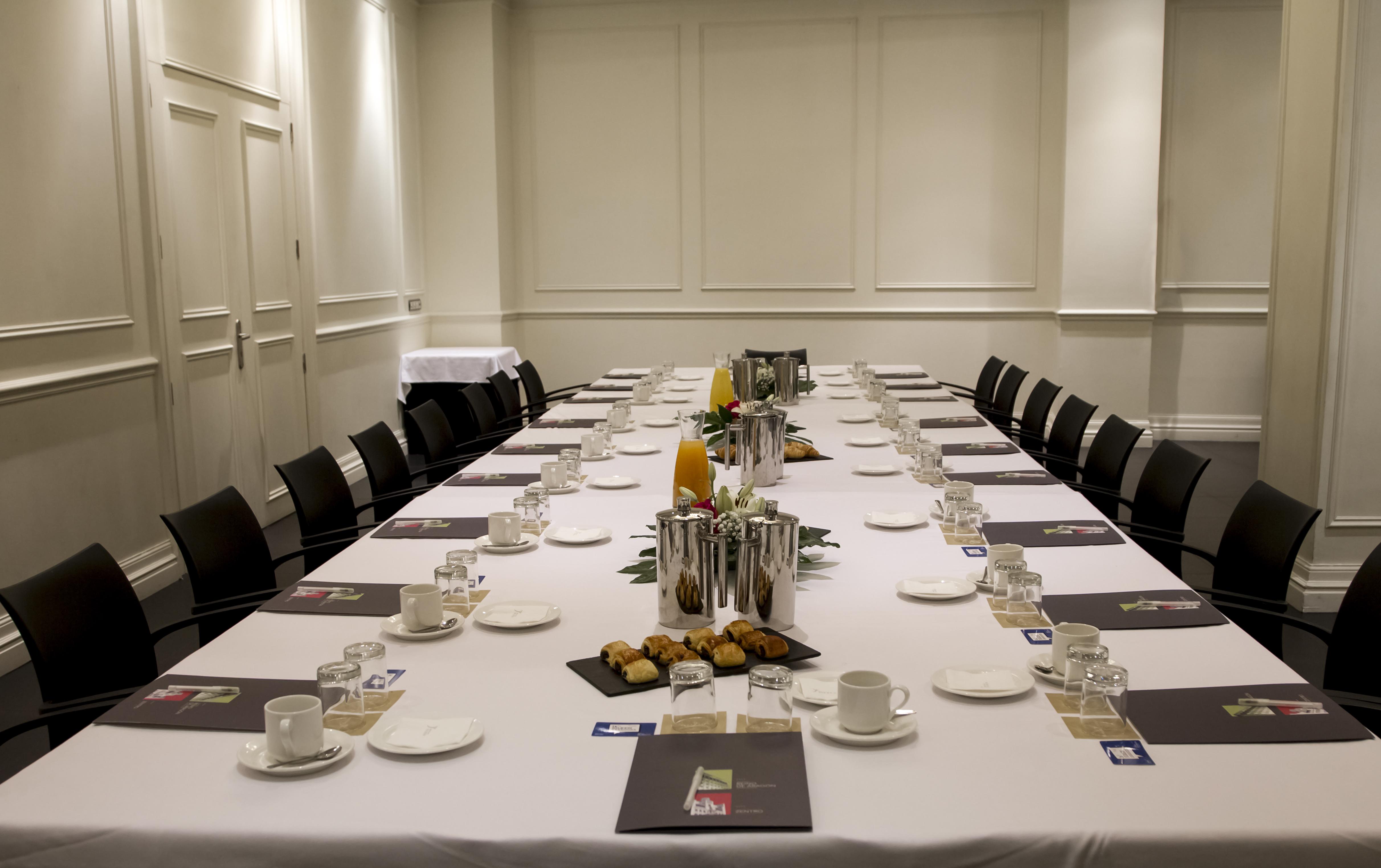 Silken Reino De Aragon Hotel Сарагоса Екстериор снимка
