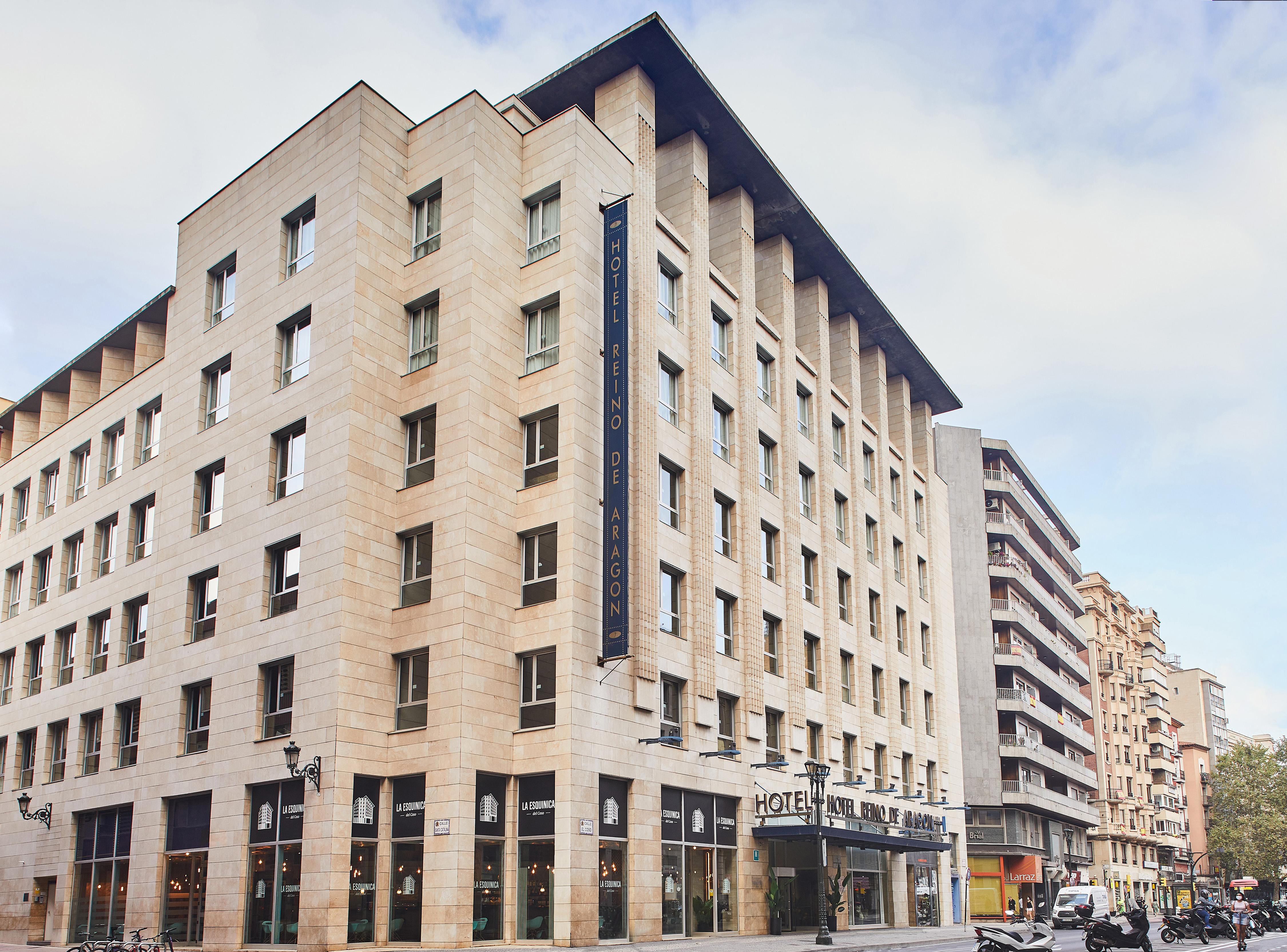 Silken Reino De Aragon Hotel Сарагоса Екстериор снимка